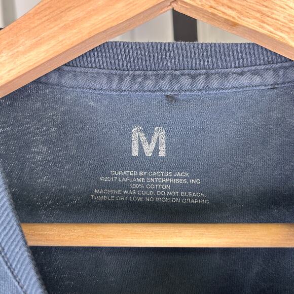 Travis Scott 2017 Birds in the Trap Album Tour Medium Faded Tee - Picture 4 of 4